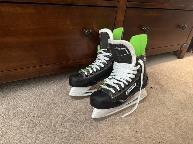 Bauer XLS Hockey Skates Size 5 (New)