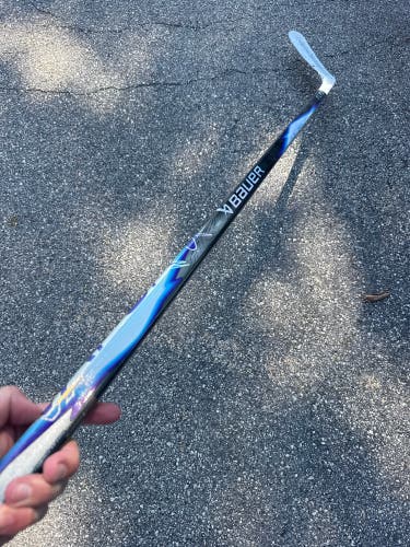 Senior Bauer Vapor Flylite Hockey Stick Left Hand P92 65 Flex (Used)