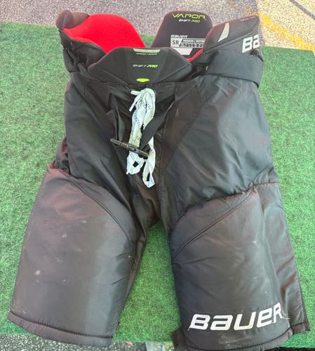 Black Bauer Vapor Shift Pro Hockey Pants (Used) | Senior Medium