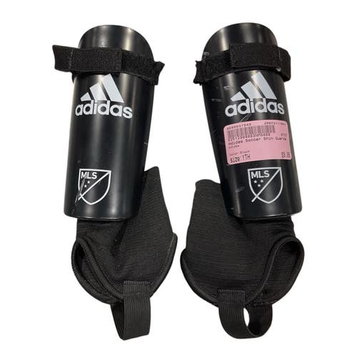 Used Adidas Soccer Shin Guards Youth Black Youth 11847-S000037545
