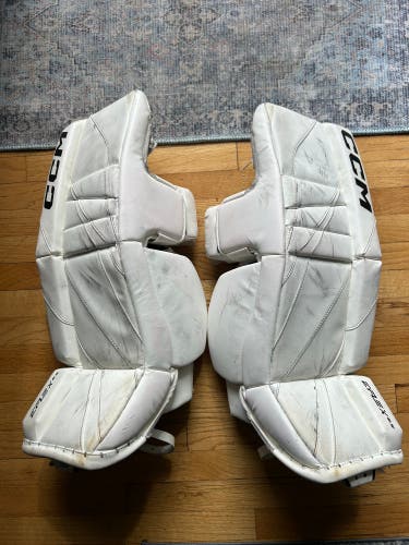 26 + 1” CCM EFlex 6.5 Goalie Leg Pads (Used)