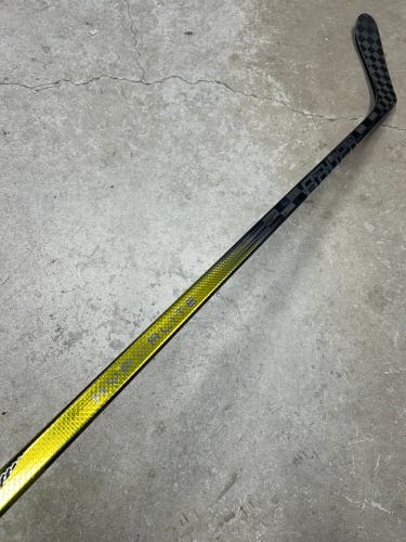 87 Flex P28 Senior Bauer Vapor Hyperlite2 Left Hand Hockey Stick (New) Pro Stock