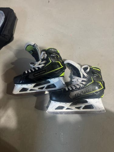 2021 Bauer GSX Hockey Goalie Skates Regular Width 7 (Used)