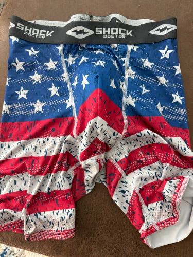 Medium Men's Shock Doctor Compression (Used)