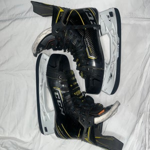 CCM Tacks Vector Plus Hockey Skates 9 (Used)