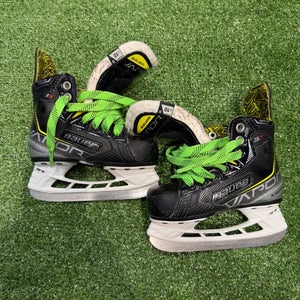 Youth Bauer Vapor 3X Hockey Skates Regular Width 10 (Used)