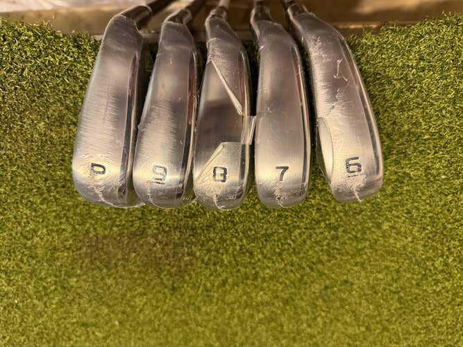 Cobra 2023 Air X 6-PW Iron Set, Ultralite Regular Flex, RH