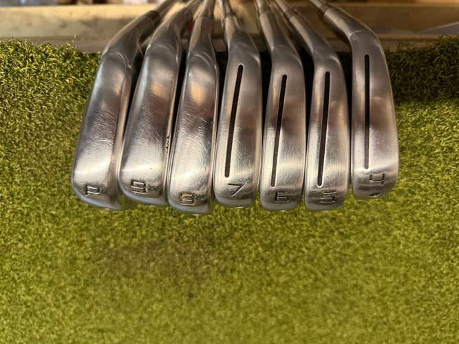 TaylorMade P790 4-PW Iron Set, Dynamic Gold Mid 115 X-Stiff Flex, RH