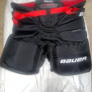 Intermediate Small Bauer Vapor X2.9 Pro Hockey Goalie Pants (Used)