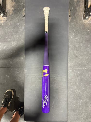 2027 DeMarini Velvet Thunder Wood Composite BBCOR Certified Bat (-3) 29 oz 32" (Used)