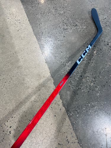 Senior CCM JetSpeed FT860 Hockey Stick Right Handed P28 75 Flex (New)