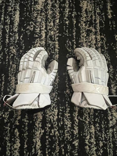 STX Surgeon RZR2 Lacrosse Gloves (Used)