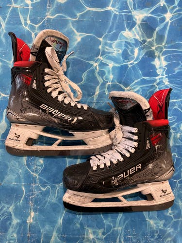 Senior Bauer Vapor X5 Pro Hockey Skates 7 (Used)