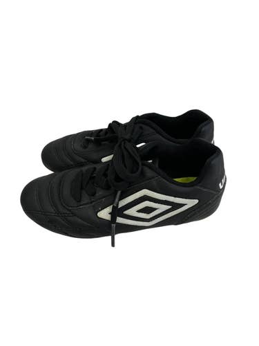 Used Umbro Soccer Cleats Black Youth 13.0 11692-S000155138