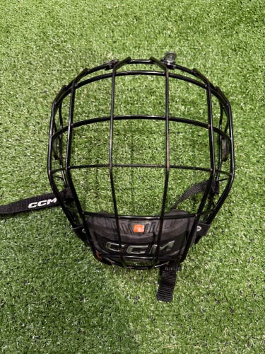 Medium CCM FM780 Cages, Visors & Shields (Used)