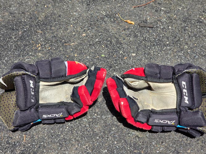 CCM Ultra Tacks Gloves 12" (Used)