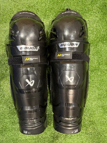 Senior Bauer Supreme M5 Pro Shin Pads 15" (Used)