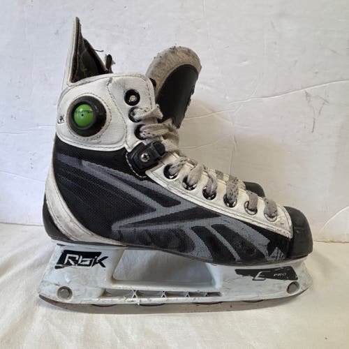 Black/White Reebok 9K Pump Hockey Skates Regular Width Size 4.5 (Used)