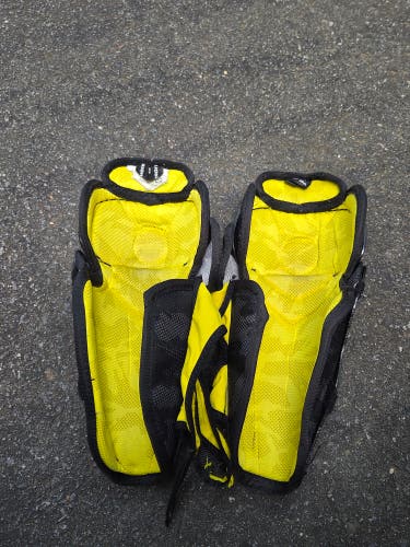 Youth Bauer Supreme Ultrasonic 10" Shin Pads