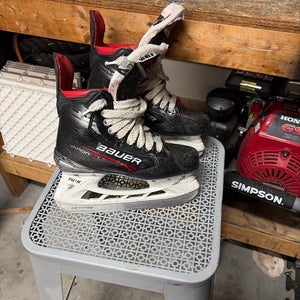 Black/Gray 2023 Bauer Vapor X4 Hockey Skates Regular Width Size 4.5 (Used)