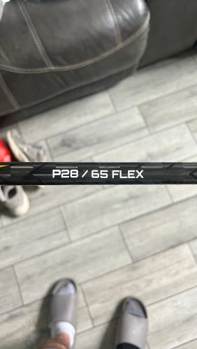 Intermediate Bauer Pulse Left Hand Hockey Stick P28 65 Flex (New)