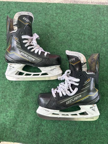 Senior Bauer Supreme M40 Hockey Skates (Fit 2) Size 7 (Used)