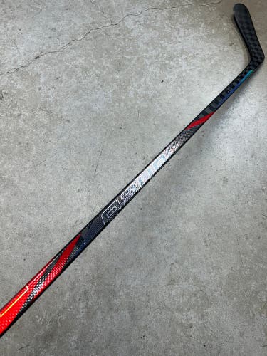 82 Flex P92 Senior Bauer Tracer Left Hand Hockey Stick Pro Stock NHL (New)