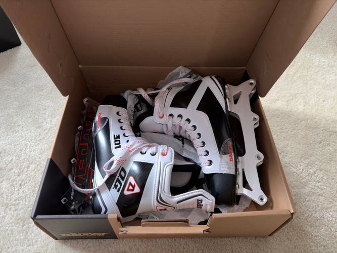 Daoust O.G 301 Inline Hockey Skates Size 9 (used once)