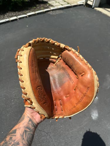 2011 o Rawlings Pro Preferred RH Catcher's Baseball Glove 32.5" (Used)