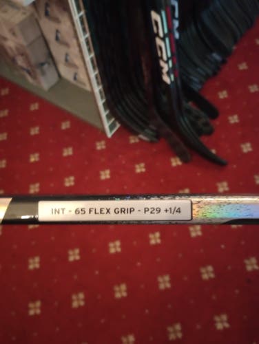 Intermediate CCM Ribcor Trigger 10 Pro Right Handed Hockey Stick P29 +1/4 Curve 65 Flex (New)