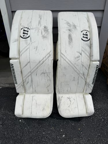 32" Warrior Ritual G5 Goalie Leg Pads (Used)