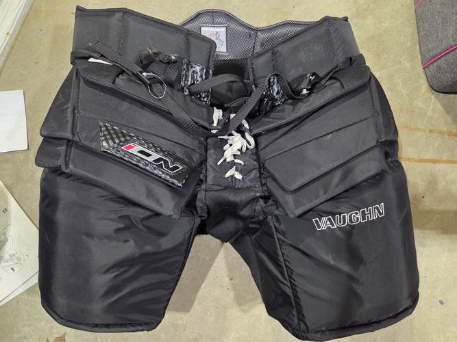 Senior XXL 2025 Vaughn Pro Spec Hockey Goalie Pants