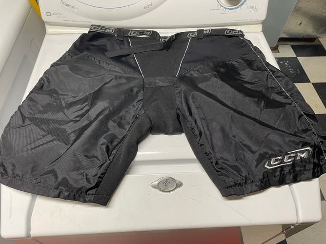 Black Medium CCM PP25 Pant Shell (Used)