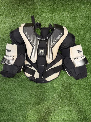 Youth Small / Medium Bauer Prodigy Goalie Chest Protector (Used)