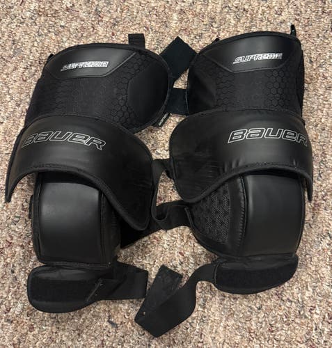Bauer Supreme Goalie Knee Guards (Senior)