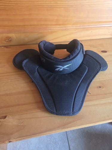 Reebok TC Senior Neck Guard