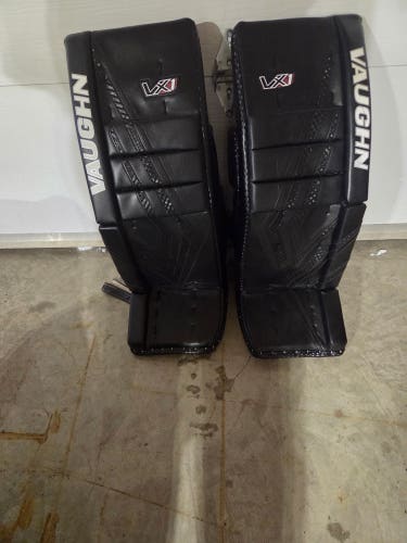 32" + 2 - 2025 Vaughn Velocity VX1 Regular Goalie Full Set (Used)