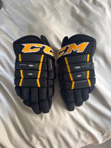 CCM Tacks 4 Roll Pro Gloves 14" (Used)