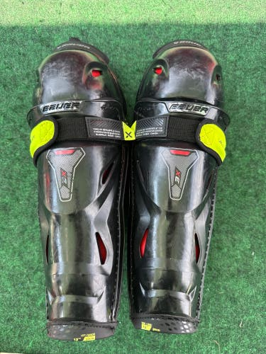 Junior Bauer Vapor 3X Shin Pads 12" (Used)