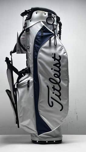 Titleist Players 5 Stand Bag White Navy Blue 4-Way Divide Dual Strap Golf Bag