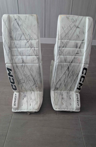 34+1 CCM EFlex 7 Goalie Leg Pads (Used)