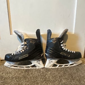 Nexus 7000 pro stock 
hockey skates (8D, V-cut)
