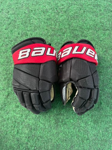 Black & Red Senior Bauer Team Vapor Pro Gloves 13" (Used) Spartans