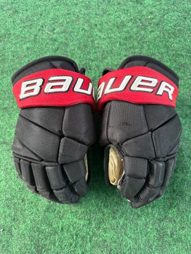 Black & Red Senior Bauer Team Vapor Pro Gloves 13" (Used) Spartans