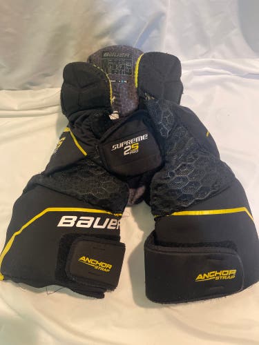 Small Bauer Supreme 2S Pro Girdle / Pants (Used)