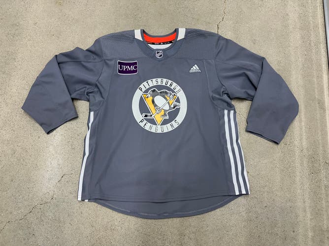 NHL TEAM ISSUED PITTSBURGH PENGUINS Gray Size 56 Men's Adidas Jersey (Used)