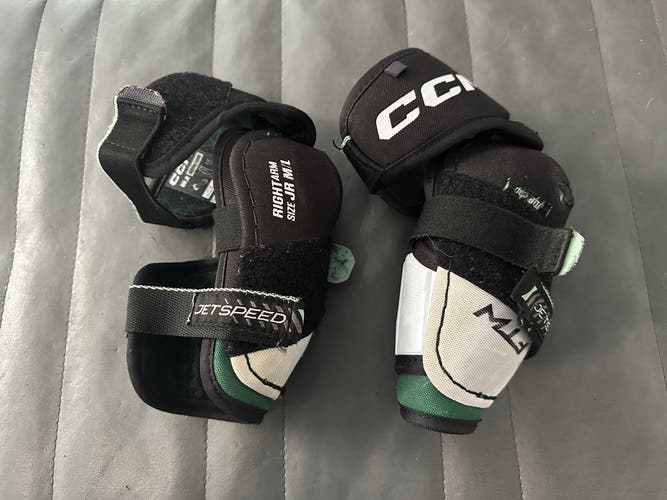 Junior Medium/Large CCM JetSpeed FTW Elbow Pads (Used)
