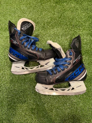 Youth CCM JetSpeed FT680 Hockey Skates 12.5 (Used)