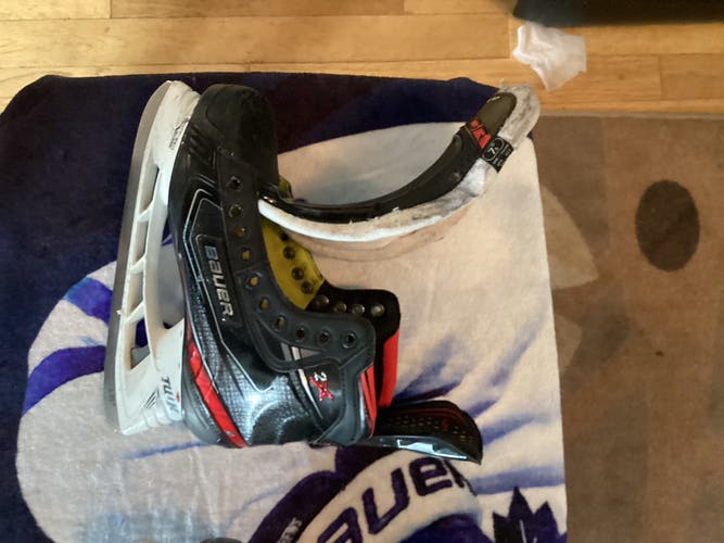 2019 Bauer Vapor 2X Pro Hockey Skates 7.5 (Used)