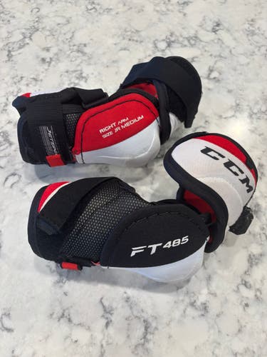 PRICE DROP: Junior Medium CCM JetSpeed FT485 Elbow Pads (Used)